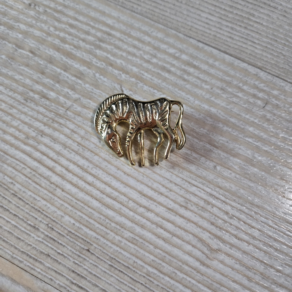 Vintage Gold Tone Zebra Brooch Pin